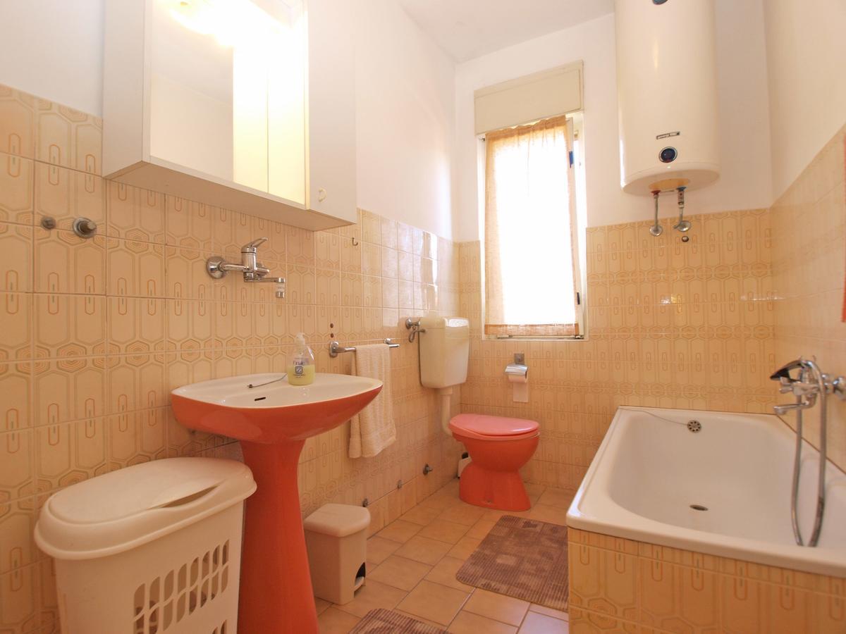 Apartments Mirela 1554 Pula Exterior photo